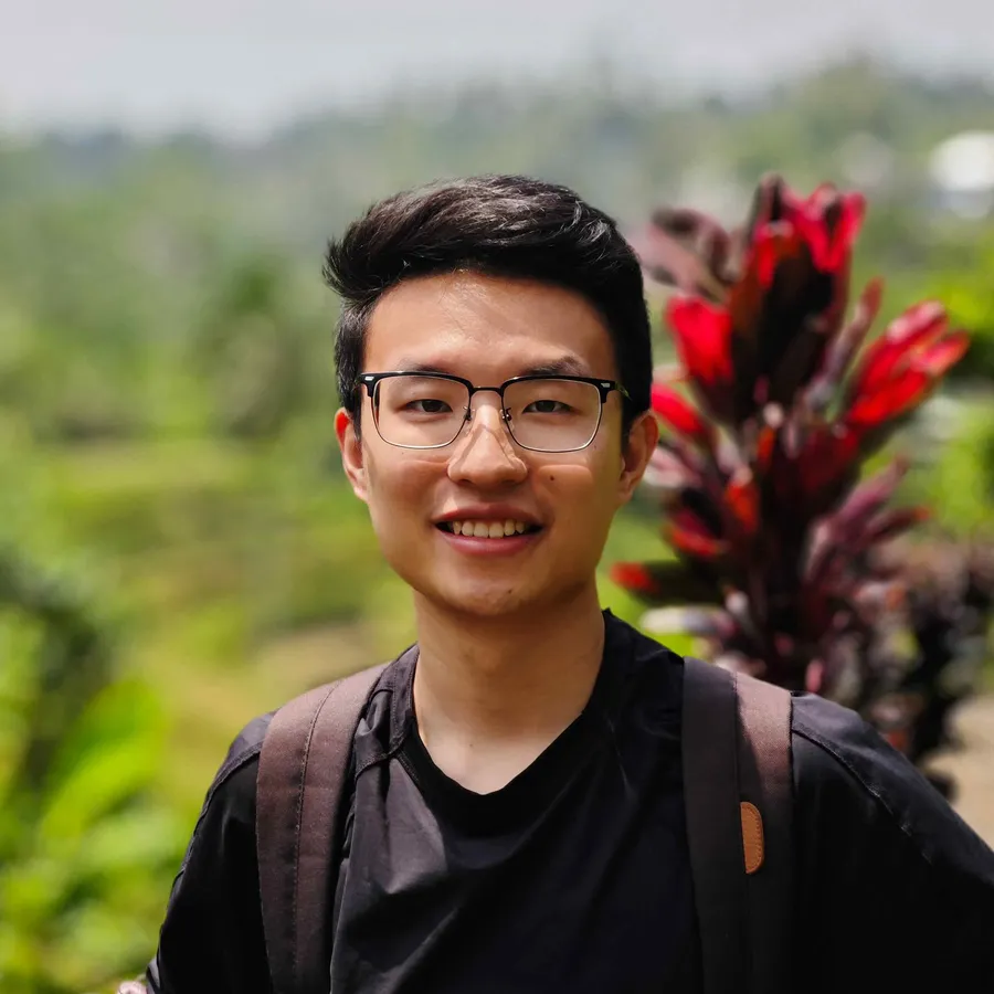 Portrait of Weihao Chen.